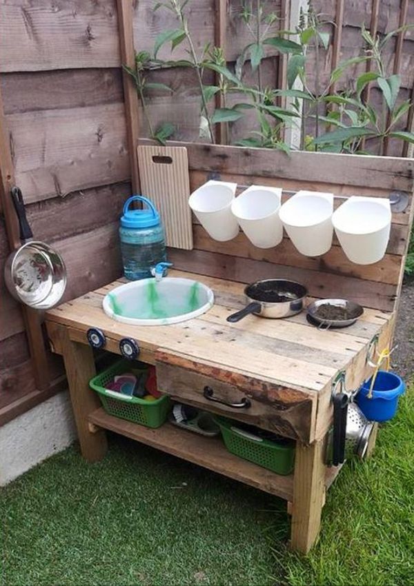 toddler-outdoor-kitchen-19_13 Ljetna kuhinja za malu djecu