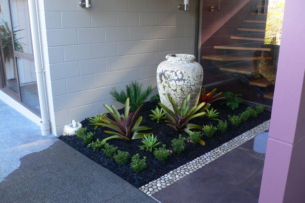 front-door-landscape-designs-37_17 Uređenje ulaznih vrata
