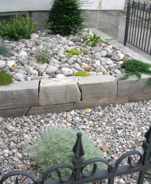 flower-beds-with-rocks-22_11 Cvjetni kreveti s kamenjem