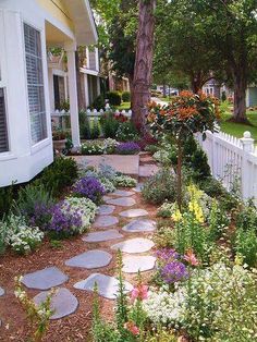 front-yard-ideas-small-yards-21_19 Ideje za prednje dvorište mala dvorišta