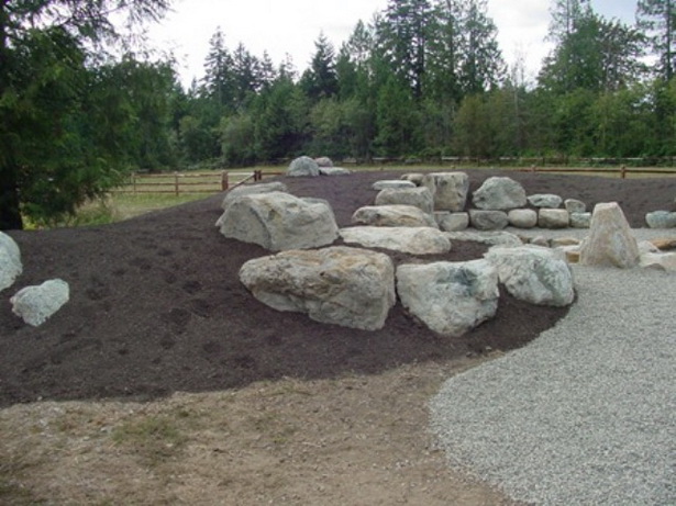 large-rocks-in-landscaping-76_17 Veliko kamenje u krajobraznom dizajnu