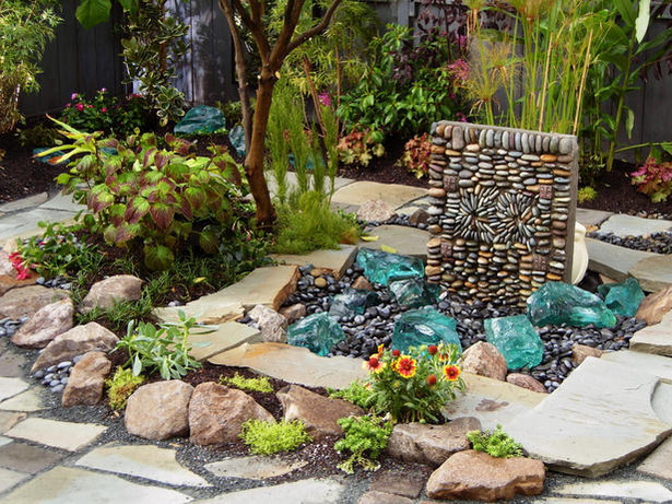 simple-landscaping-ideas-for-small-front-yards-17_19 Jednostavne ideje za uređenje okoliša za mala prednja dvorišta