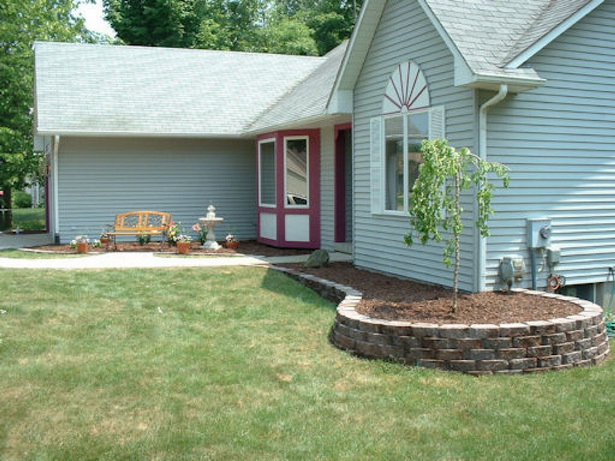 simple-landscaping-ideas-for-small-front-yards-17_9 Jednostavne ideje za uređenje okoliša za mala prednja dvorišta