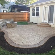 small-backyard-concrete-patio-designs-04_2 Male betonske konstrukcije dvorišta u dvorištu