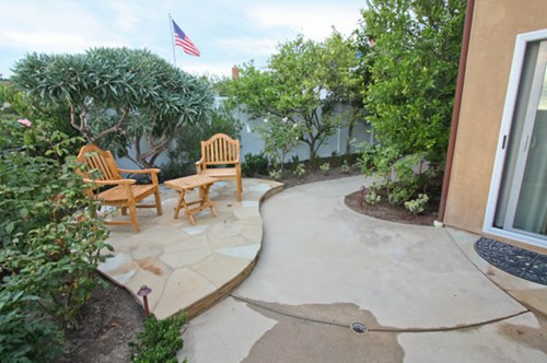 small-backyard-concrete-patio-designs-04_6 Male betonske konstrukcije dvorišta u dvorištu