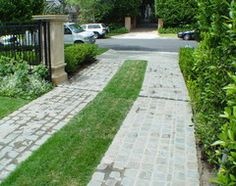 driveway-designs-with-grass-77_9 Dizajn travnatih prilaza