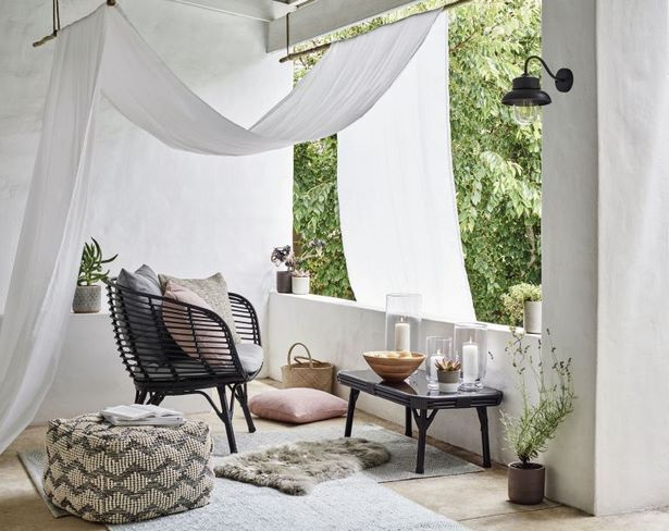 cute-balcony-ideas-25_15 Slatke ideje za balkon
