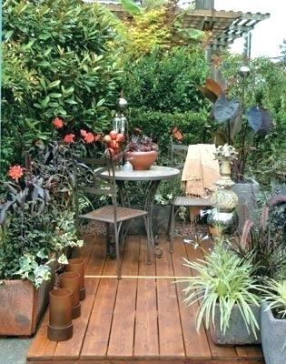 design-ideas-for-small-patio-gardens-60_18 Dizajnerske ideje za male vrtove na terasi