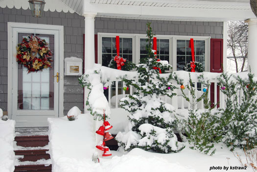 porch-christmas-decorating-ideas-88_4 Ideje za ukrašavanje božićnog trijema