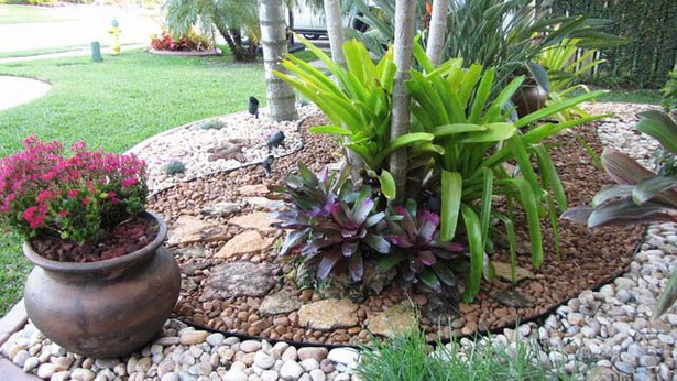 landscaping-ideas-with-rocks-and-mulch-19_14 Ideje za uređenje okoliša s kamenjem i malčem